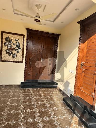 5 Marla fully furnished and Beautiful House for rent