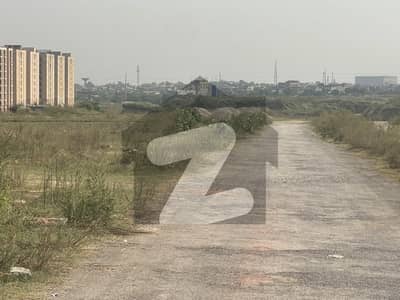 I-12/1 plot available park side corner size 30x60 top location