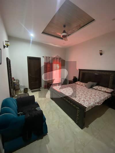 فیصل ٹاؤن فیصل آباد میں 4 کمروں کا 11 مرلہ مکان 3.85 کروڑ میں برائے فروخت۔