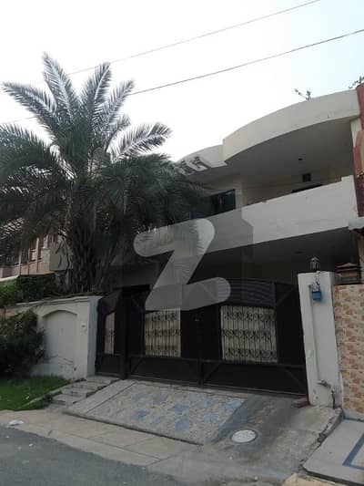ابدالینز سوسائٹی ۔ بلاک سی ابدالینزکوآپریٹو ہاؤسنگ سوسائٹی,لاہور میں 4 کمروں کا 10 مرلہ مکان 3.5 کروڑ میں برائے فروخت۔