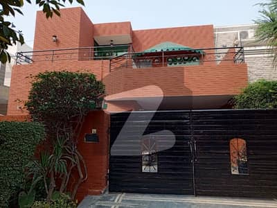 Dha Phase 3,10 Marla Full House With Basement For Rent