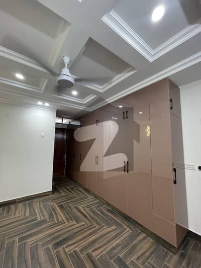 10 Marla Ground Portion For Rent