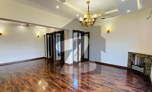 10marla House For Rent In Dha Phase5 L Block Hote Location
