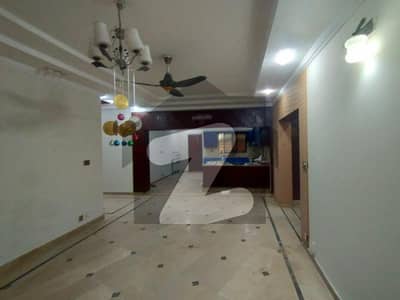 بحریہ ٹاؤن فیز 3 بحریہ ٹاؤن راولپنڈی,راولپنڈی میں 7 کمروں کا 1 کنال مکان 2.3 لاکھ میں کرایہ پر دستیاب ہے۔