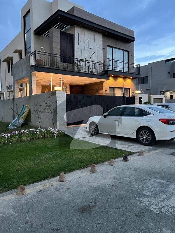 10 MARLA BEAUTIFUL DESIGN HOUSE FOR SALE 10 MARLA BEAUTIFUL DESIGN HOUSE FOR SALE