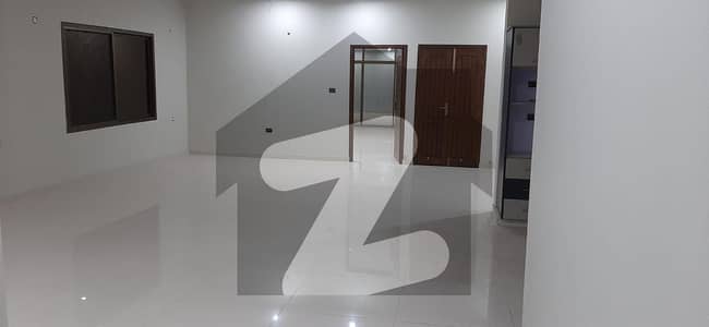 گلشنِ اقبال ٹاؤن کراچی میں 4 کمروں کا 1 کنال بالائی پورشن 2.5 لاکھ میں کرایہ پر دستیاب ہے۔