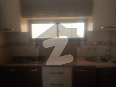 prime location well manten plat wast open 3 side corner tile floring
