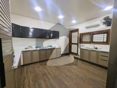 500 Yard Bungalow For Sale Phase 7 Prime Location