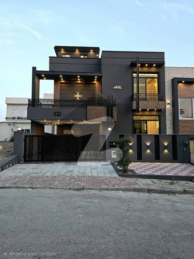 10 Marla designer house available for sale