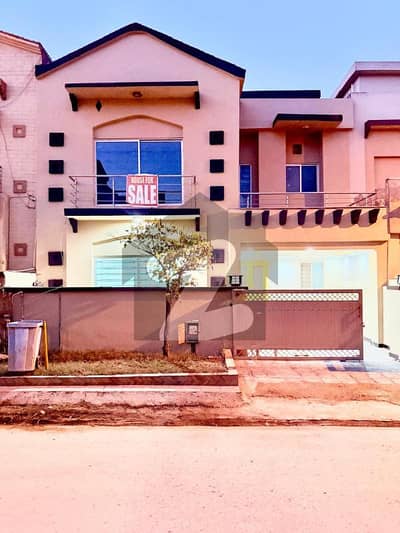 Well-Maintained 4-Bed Family Home for Sale | Prime Usman Block, Bahria Phase 8