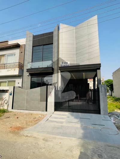 5 MARLA BRAND NEW ULTRA MODERN DESIGN HOUSE FOR SALE IN DHA RAHBER