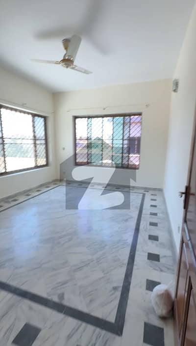 1 KANAL Upper INDEPENDENT PORTION FOR RENT IN KORANG TOWN ( ORIGINAL PICTURE) ( with servant quarter )