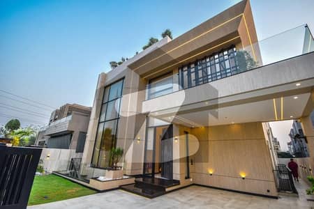 10 Marla Luxury House Available For Rent IN DHA Phase 6
