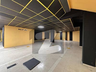 3200 Sqft, IT OFFICE AVAILABLE FOR RENT Phase 7 Bahria Town
