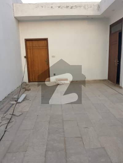 فیصل ٹاؤن لاہور میں 7 کمروں کا 2 کنال مکان 32.0 کروڑ میں برائے فروخت۔