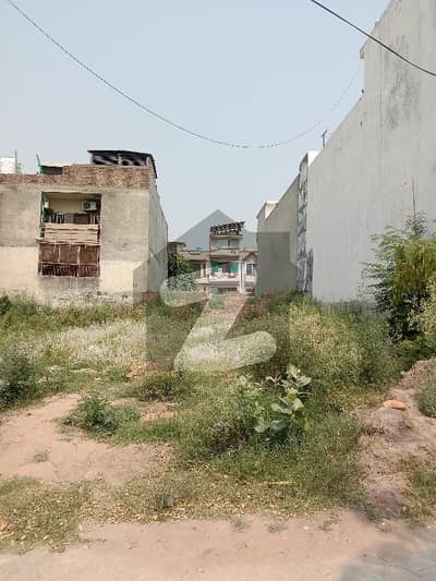 ائیرپورٹ ہاؤسنگ سوسائٹی - سیکٹر 4 ائیرپورٹ ہاؤسنگ سوسائٹی,راولپنڈی میں 8 مرلہ رہائشی پلاٹ 1.5 کروڑ میں برائے فروخت۔