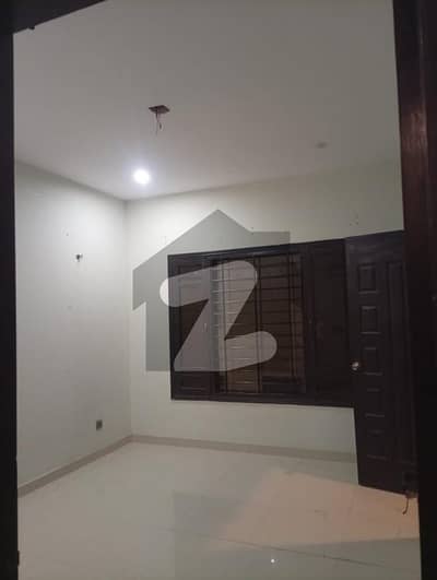 ideal location west open 2 kitchen