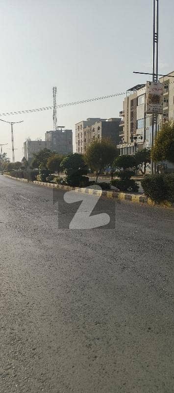 ایم پی سی ایچ ایس - بلاک ڈی ایم پی سی ایچ ایس ۔ ملٹی گارڈنز,بی ۔ 17,اسلام آباد میں 14 مرلہ رہائشی پلاٹ 1.55 کروڑ میں برائے فروخت۔