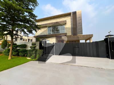 10 MARLA ELEGANT AND FULLY MAINTAINED SUPER HOT LOCATED BUNGALOW IS AVAILABLE IN THE BEST BLOCK OF DHA PHASE 7 LAHORE.