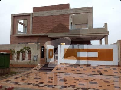 10 MARLA ELEGANT AND FULLY MAINTAINED SUPER HOT LOCATED BUNGALOW IS AVAILABLE IN THE BEST BLOCK OF DHA PHASE 7 LAHORE.