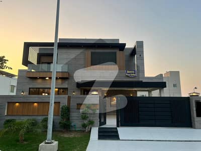 10 MARLA ELEGANT AND FULLY MAINTAINED SUPER HOT LOCATED BUNGALOW IS AVAILABLE IN THE BEST BLOCK OF DHA PHASE 5 LAHORE.