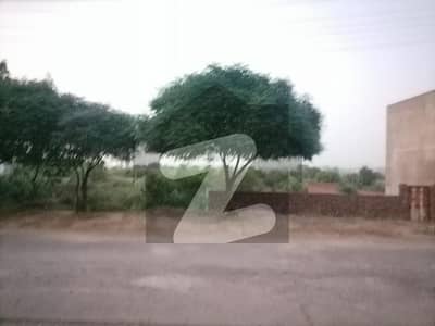 Formanites Housing Scheme - Block LL Residential Plot Sized 5 Marla For Sale