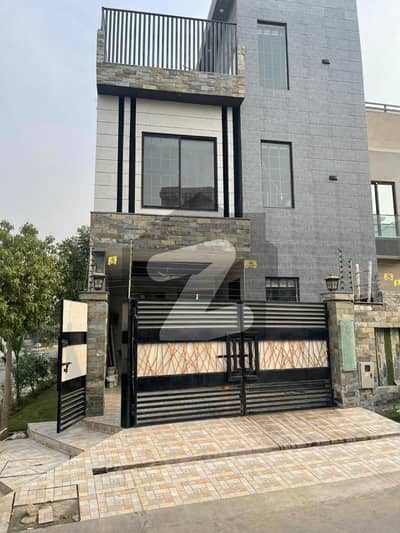 Corner & Park Facing 5 Marla House For Sale In Lake City - Sector M-7 Raiwind Road Lahore