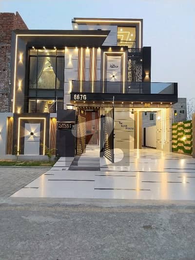 10 Marla Full House For Sale In Central Park Housing Scheme