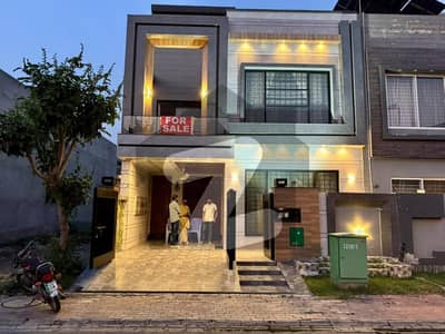 5 Marla Residential House For Sale In Jinnah Block , Nearby Commercial Market, School, Mosque and Health Care Canter