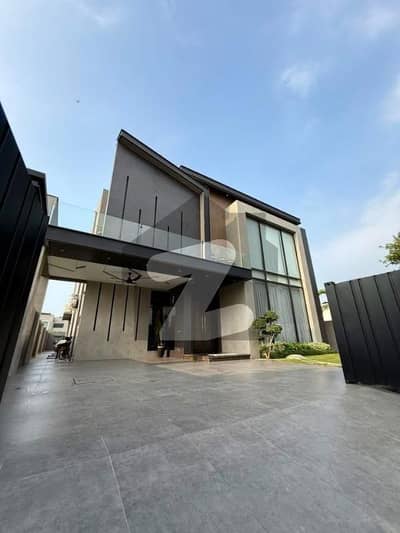 Beautiful 1 Kanal modern house in DHA Phase 7 Lahore
