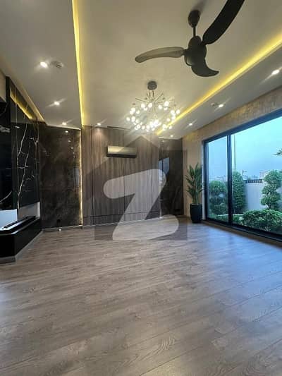 1 kanal Full House For rent in dha phase 3