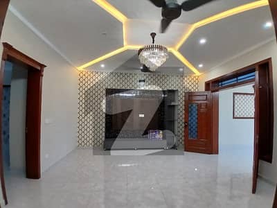 G13 30x60 Full House Available For Rent