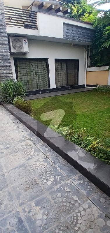 Luxury Un Furnished House Available For Rent In F-10 Islamabad