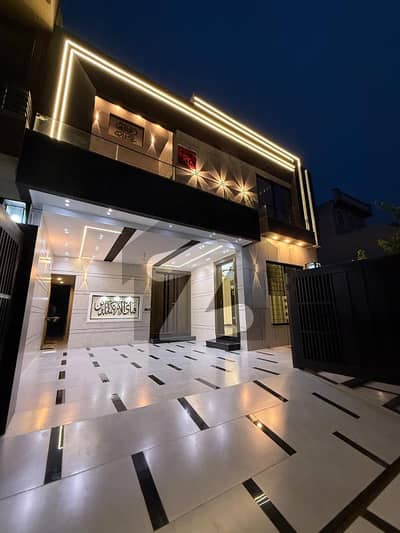 10 Marla Ultra Modern House Available in LDA Avenue 1 Lahore