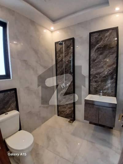 10 Modern Luxury Brand New House