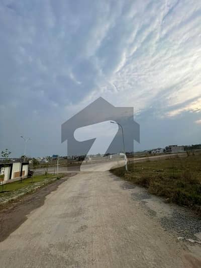 7 Marla Cutting Plot Available For Sale in A Block Of Gulberg Residencia
