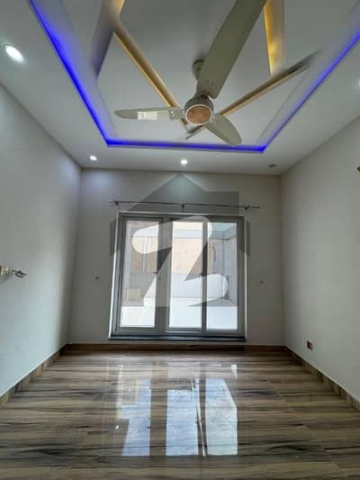 10 Marla Original Picture Upper Portion For Rent Air Avinue Phase 8