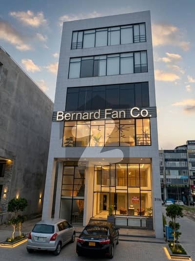 ڈی ایچ اے فیز 6 - بلاک اے فیز 6,ڈیفنس (ڈی ایچ اے),لاہور میں 8 مرلہ Studio عمارت 4.5 لاکھ میں کرایہ پر دستیاب ہے۔