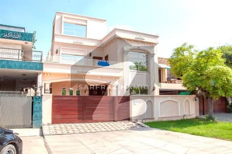 10-Marla used House For Sale at Hot Location Near Park