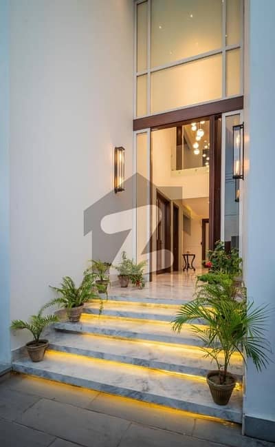 MODERN 500 SQ. YARD VILLA | 5 BEDROOMS & LUSH LAWN | BASEMENT DHA PHASE 8
