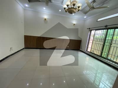 4.4 Marla (25x40) Beautiful Tile Flooring House For Rent In G-13/1 Islamabad
