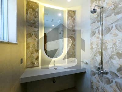 A Perfect House Awaits You In Bahria Town - Jinnah Block Lahore A Perfect House Awaits You In Bahria Town - Jinnah Block Lahore