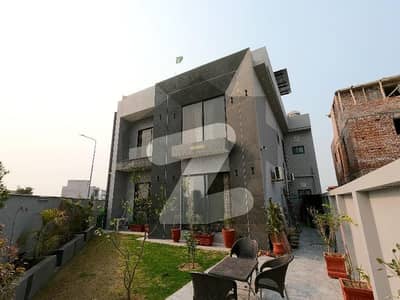 14.5 Marla Spacious House Available In Park View City - Crystal Block For sale