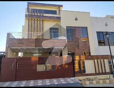 کوہستان انکلیو واہ کینٹ,واہ میں 5 کمروں کا 10 مرلہ مکان 4.75 کروڑ میں برائے فروخت۔