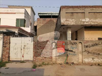 10 Marla Building for sale in Awan Town