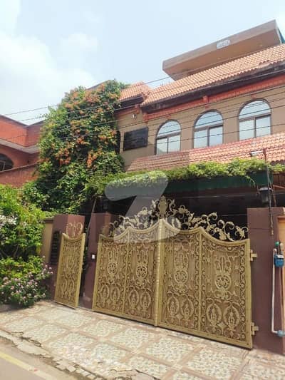 10 Marla Brand New House For Sale