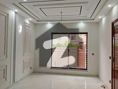 10 Marla Upper Portion For Rent In Quaid Block Bahria Town Lahore
