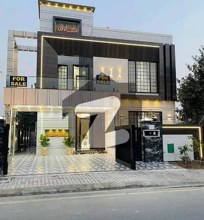 بحریہ ٹاؤن ۔ غزنوی بلاک بحریہ ٹاؤن ۔ سیکٹر ایف,بحریہ ٹاؤن,لاہور میں 5 کمروں کا 11 مرلہ مکان 5.25 کروڑ میں برائے فروخت۔