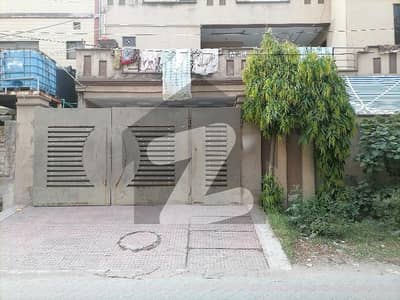 Stunning Facing Park House Is Available For sale In Marghzar Officers Colony