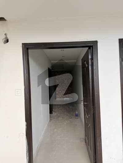 ڈی ایچ اے فیز 1 - سیکٹر ایف ڈی ایچ اے ڈیفینس فیز 1,ڈی ایچ اے ڈیفینس,اسلام آباد میں 2 کمروں کا 3 مرلہ فلیٹ 65.0 لاکھ میں برائے فروخت۔